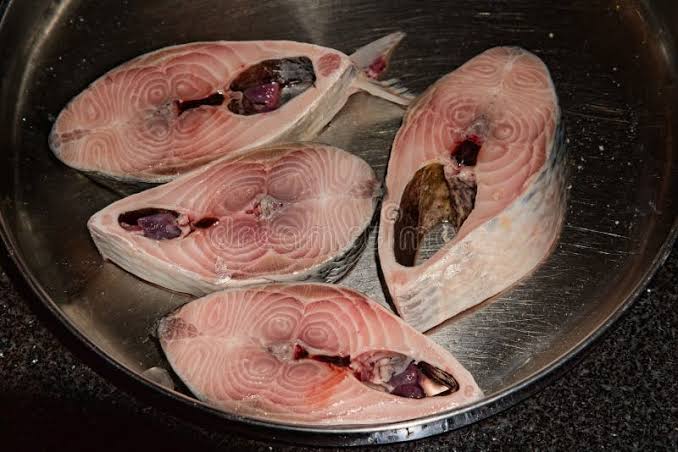Ilish Cut piece
